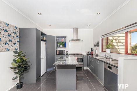 Photo of property in 1 Comber Place, Johnsonville, Wellington, 6037