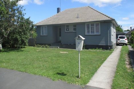Photo of property in 5 Douglas Crescent, Fairfield, Hamilton, 3214