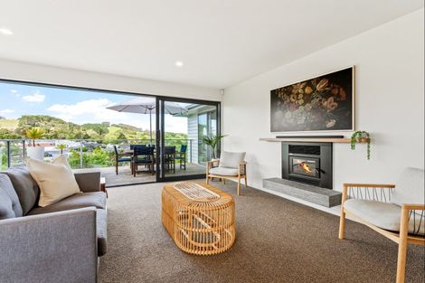 Photo of property in 4 Penney Rise, Matakana, 0985