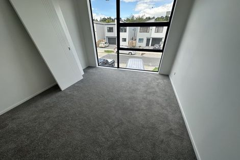 Photo of property in 17 Coast Garden Drive, Hobsonville, Auckland, 0616