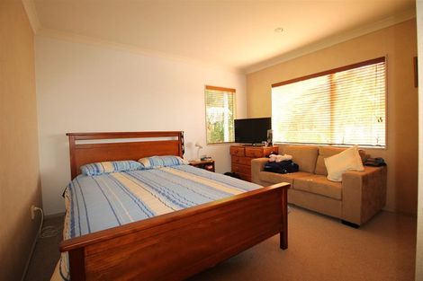 Photo of property in 44a Selwyn Road, Cockle Bay, Auckland, 2014