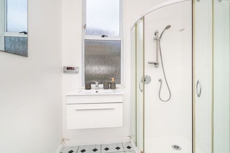 Photo of property in 32 Bernard Street, Kenmure, Dunedin, 9011