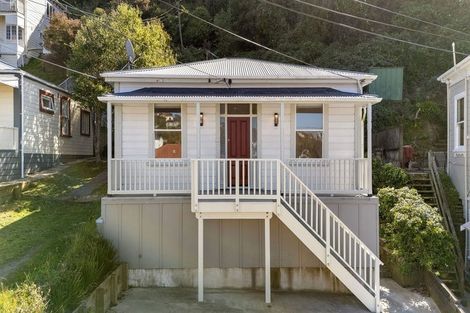 Photo of property in 38 Reuben Avenue, Brooklyn, Wellington, 6021