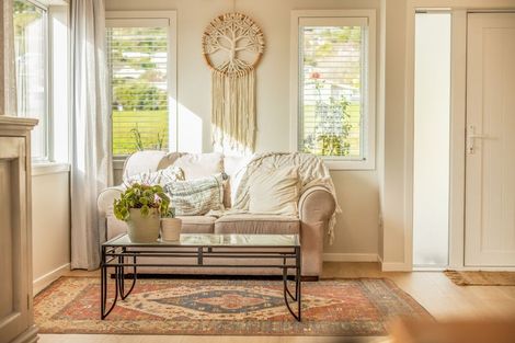 Photo of property in 7 Karearea Avenue, Waikanae, 5036