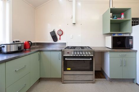 Photo of property in 21 Ongo Road, Hunterville, 4730