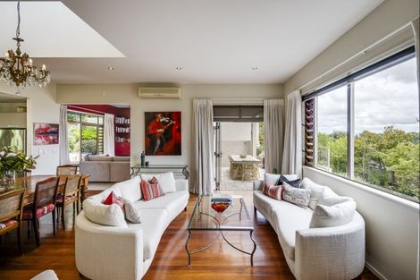 Photo of property in 17 Shortland Place, Havelock North, 4130