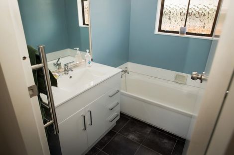 Photo of property in 19 Wingfield Place, Churton Park, Wellington, 6037