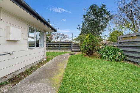Photo of property in 1 Dunk Place, Milson, Palmerston North, 4414