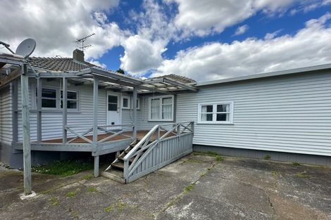 Photo of property in 396 Stokes Valley Road, Stokes Valley, Lower Hutt, 5019