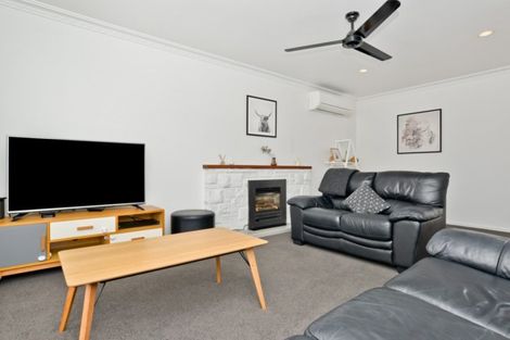 Photo of property in 115 Beerescourt Road, Beerescourt, Hamilton, 3200