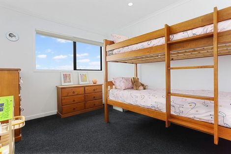 Photo of property in 26 Alexander Willis Crescent, Hobsonville, Auckland, 0616