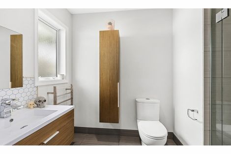 Photo of property in 108 Broderick Road, Johnsonville, Wellington, 6037