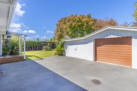 Photo of property in 2 Woodbank Street, Somerfield, Christchurch, 8024
