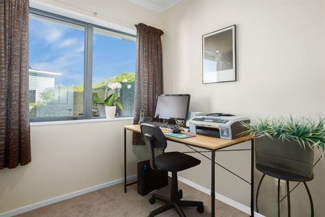 Photo of property in 48 Kahurangi Heights, Aotea, Porirua, 5024