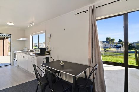 Photo of property in 6/1383 Hinemoa Street, Rotorua, 3010