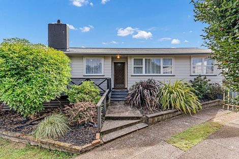 Photo of property in 24 Eddowes Street, Manurewa, Auckland, 2102