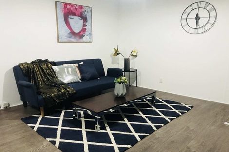 Photo of property in 2/520 Beach Road, Murrays Bay, Auckland, 0630