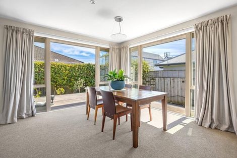 Photo of property in 52 Cranford Street, St Albans, Christchurch, 8014