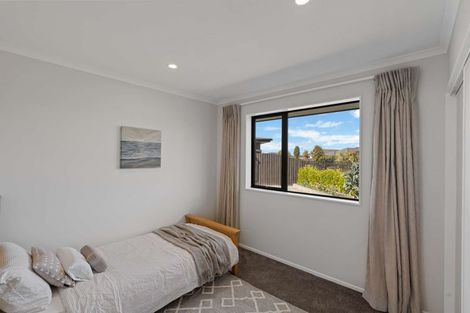 Photo of property in 16 Luxembourg Crescent, Halswell, Christchurch, 8025