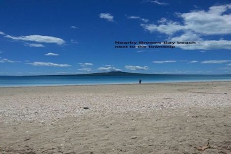 Photo of property in 1/35 Arran Road, Browns Bay, Auckland, 0630