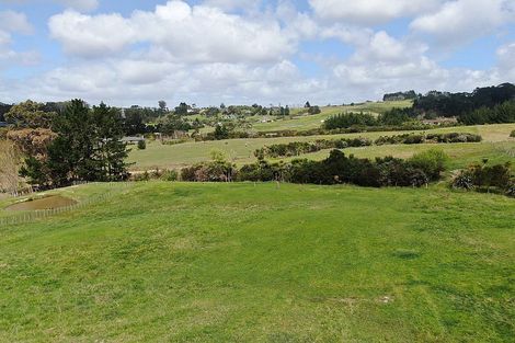 Photo of property in 42 Spur Road, Stillwater, Silverdale, 0993