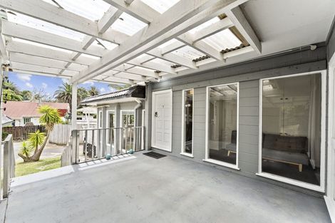 Photo of property in 7 Phoenix Place, Papatoetoe, Auckland, 2025