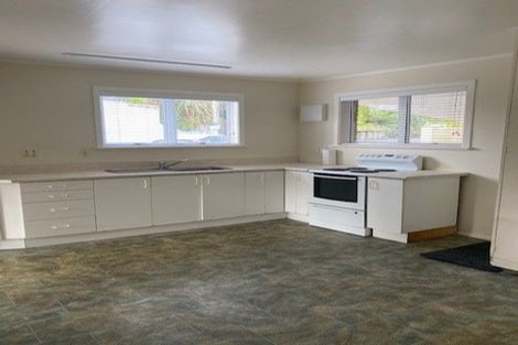 Photo of property in 4 Hallewell Crescent, Johnsonville, Wellington, 6037