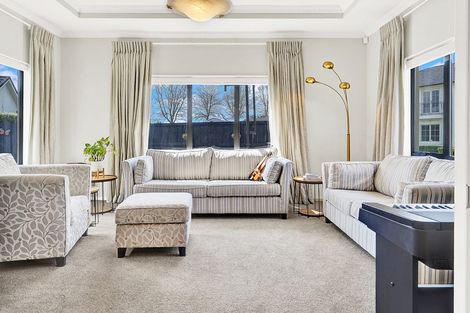 Photo of property in 38 Nielsen Gardens, Rototuna, Hamilton, 3210