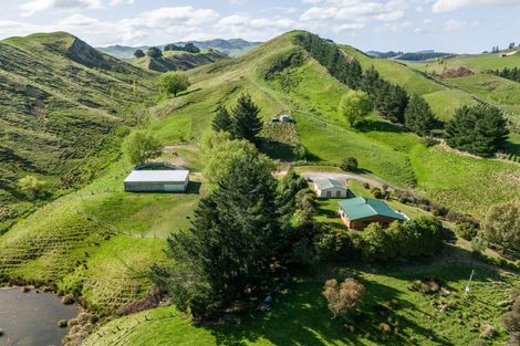 Photo of property in 222 Mackenzie Road, Kahuranaki, Havelock North, 4295