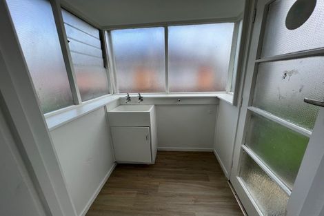 Photo of property in 2/9 Ti Rakau Drive, Pakuranga, Auckland, 2010