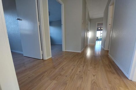 Photo of property in 1/46a Captain Scott Road, Glen Eden, Auckland, 0602