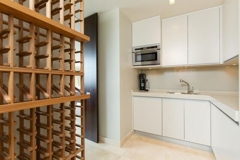 Photo of property in Shangri La Apartments, 5/97 Jervois Road, Herne Bay, Auckland, 1011