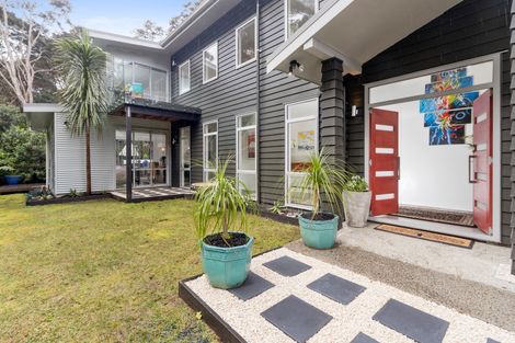 Photo of property in 190a Huia Road, Titirangi, Auckland, 0604