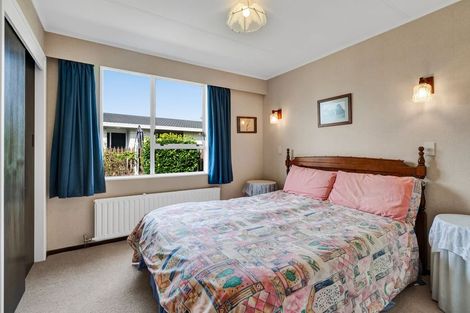 Photo of property in 13 Quin Crescent, Hawera, 4610