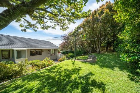 Photo of property in 8 Makatote Grove, Churton Park, Wellington, 6037