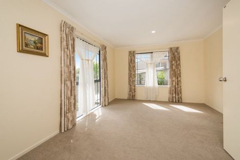 Photo of property in 29 Nimstedt Avenue, Oteha, Auckland, 0632