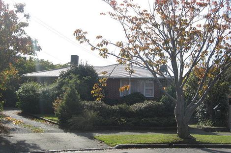 Photo of property in 16 Mclellan Place, Ilam, Christchurch, 8041