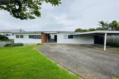 Photo of property in 156 Bleakhouse Road, Mellons Bay, Auckland, 2014