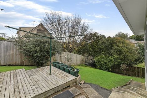 Photo of property in 2/119 Beach Haven Road, Beach Haven, Auckland, 0626