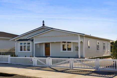 Photo of property in 84 Regan Street, Stratford, 4332