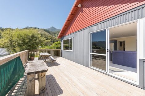 Photo of property in 17 Okiwi Crescent, Okiwi Bay, French Pass, 7193