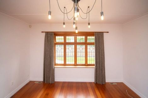Photo of property in 19 Alan Street, Palmerston North, 4414