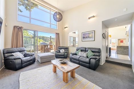 Photo of property in 27 Carlow Grove, Birchville, Upper Hutt, 5018