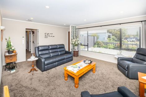 Photo of property in 37 Endeavour Avenue, Flagstaff, Hamilton, 3210