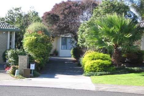 Photo of property in 5 Auden Close, Somerville, Auckland, 2014