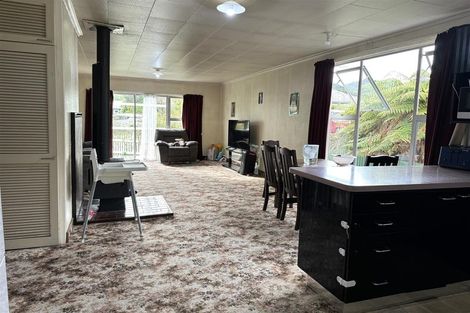 Photo of property in 22 Marsden Road, Greymouth, 7805