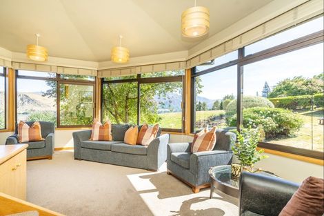 Photo of property in 9 Arrowtown-lake Hayes Road, Lake Hayes, Queenstown, 9371