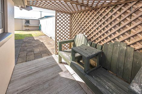 Photo of property in 9 Ashton Terrace, Castlecliff, Whanganui, 4501