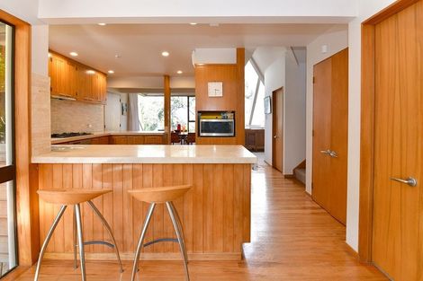 Photo of property in 8 View Road, Campbells Bay, Auckland, 0630