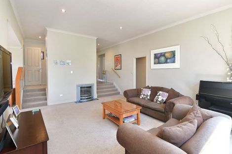 Photo of property in 8 Archer Rayner Place, Greenhithe, Auckland, 0632